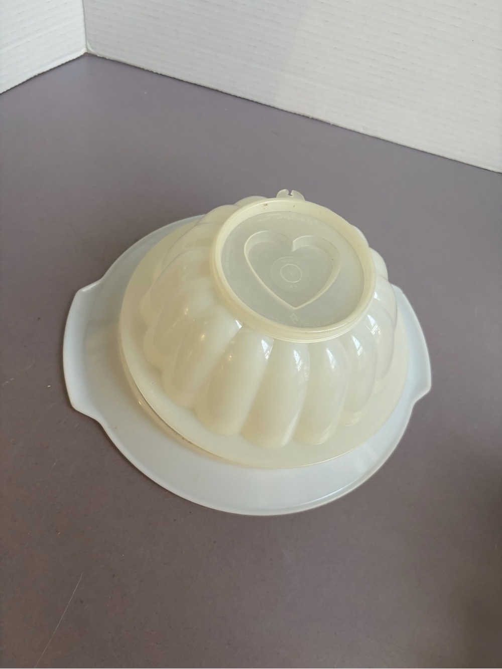 Tupperware Jel-N-Serve - Vintage Bowl